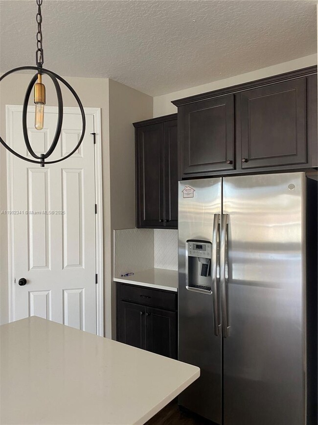 Building Photo - 125 Lake Smart Cir