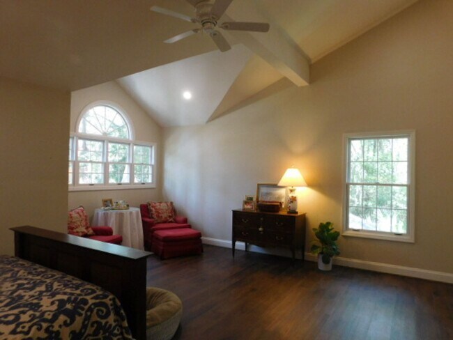 Building Photo - Beautiful Custom Unfurnished Home Located In Sea Pines Resort