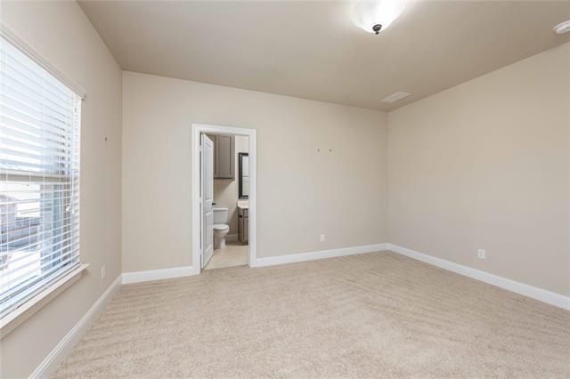 Building Photo - 3025 Hurstwood Dr