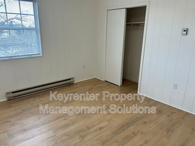 Building Photo - 117 Olive St