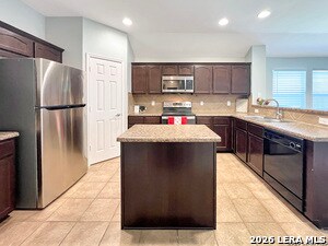 Building Photo - 9242 Mare Country