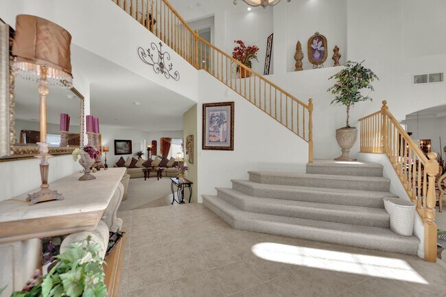 Building Photo - 875 Chaste Ct
