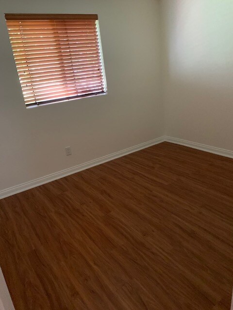 Upstair Bedroom2.2 - 1255 Los Robles N Ave