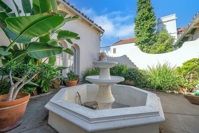 Courtyard fountain - 609 S Highland Ave