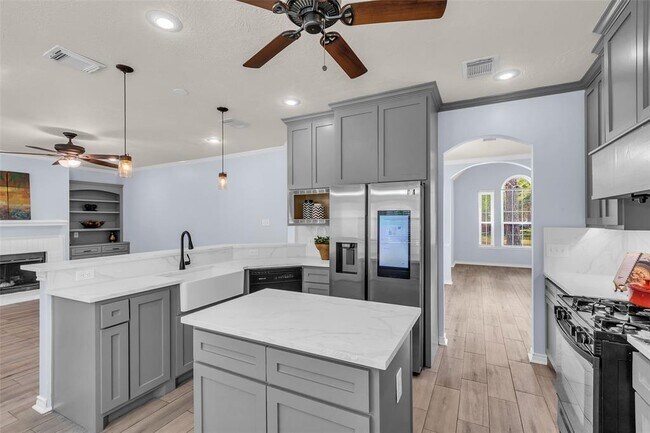 Building Photo - 30114 Thorsby Dr