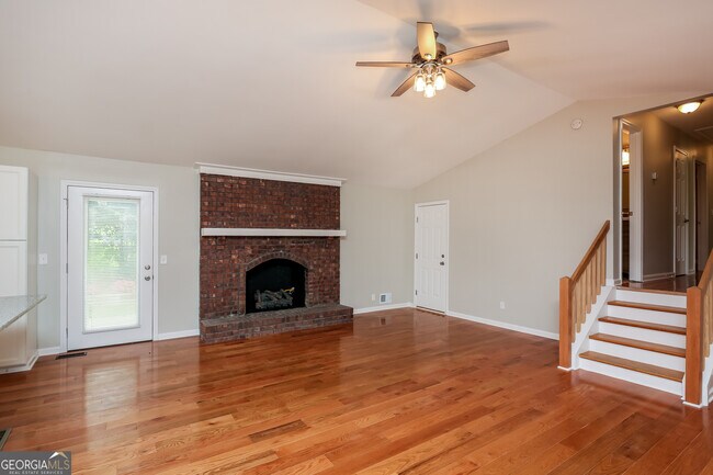 Building Photo - 122 Trickum Hills Dr