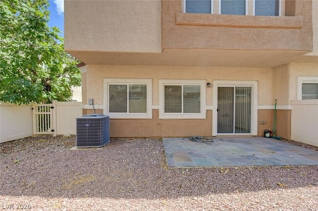 Building Photo - 8744 Traveling Breeze Ave