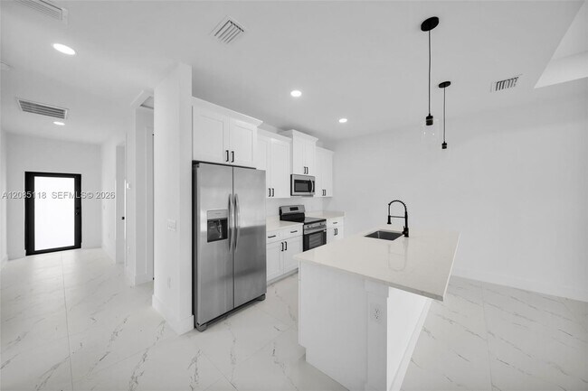 Building Photo - 4744 27th St SW