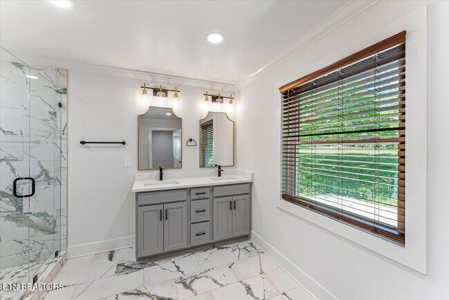 Building Photo - 221 Medford Rd