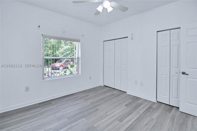 Building Photo - 5603 Polk St
