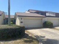 Building Photo - 135 Seawind Dr