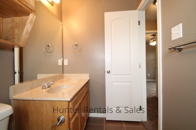 Building Photo - Timber Ridge Estates Beauty!