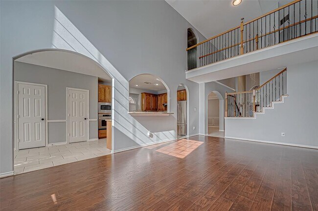 Building Photo - 16523 Pinon Vista Dr