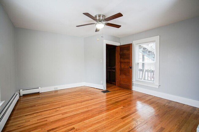 Building Photo - 21 Day Ave