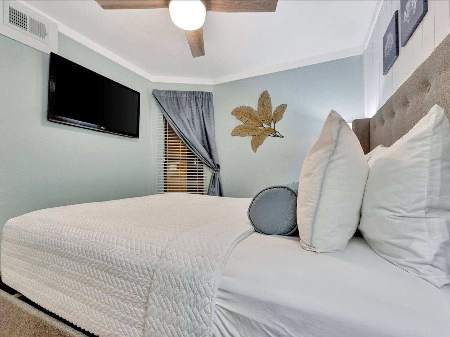 Building Photo - 2506 N Rocky Point Dr