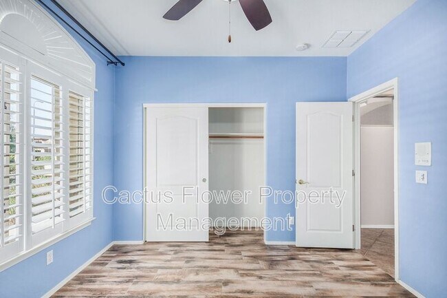 Building Photo - 3917 S Newport St