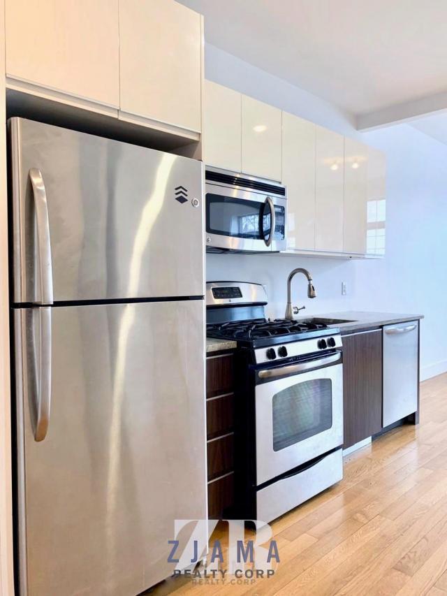 Building Photo - 1 bedroom in Brooklyn NY 11238