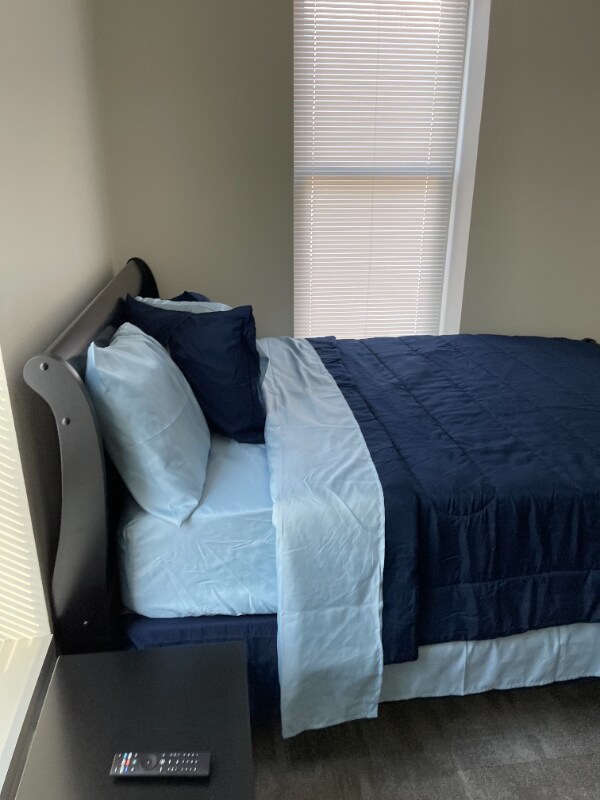 Building Photo - 1417 W9th St