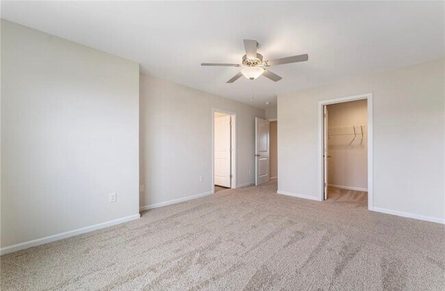 Building Photo - 105 Weaver Way