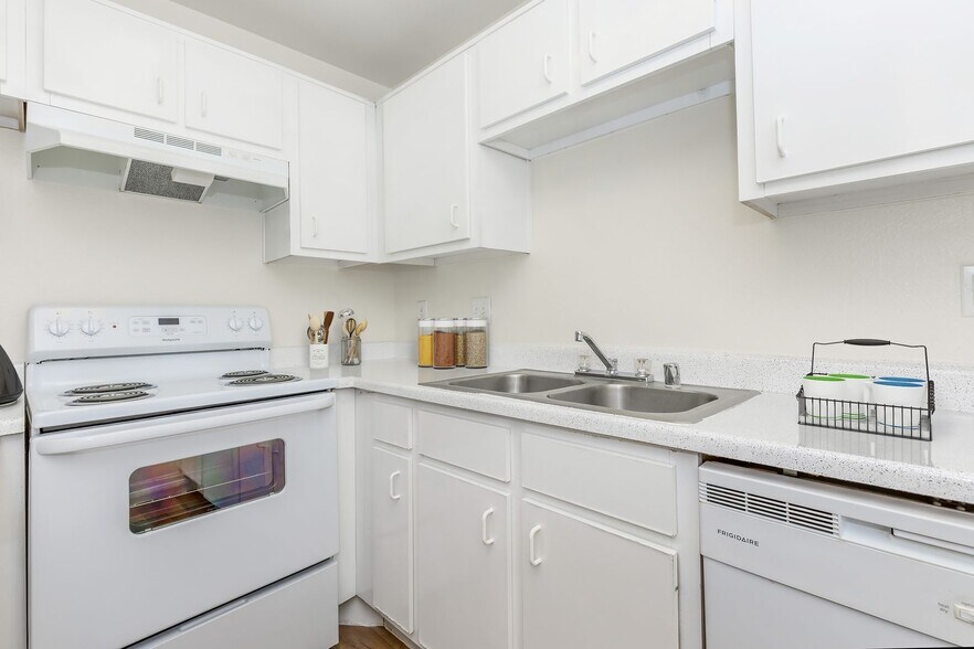 Interior Photo - Sovereign Townhomes