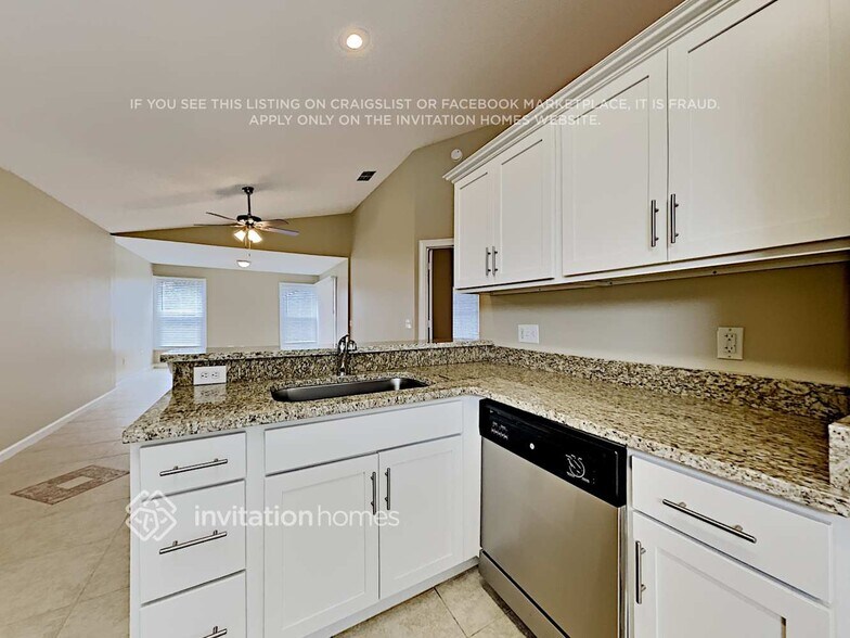 Building Photo - 10922 Lanesboro Ct