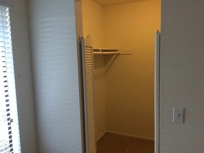 Building Photo - "Charming 1-Bedroom Retreat in Prime Irvine Location – Your Perfect Urban Oasis!"