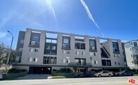 Building Photo - 1617 S Beverly Glen Blvd