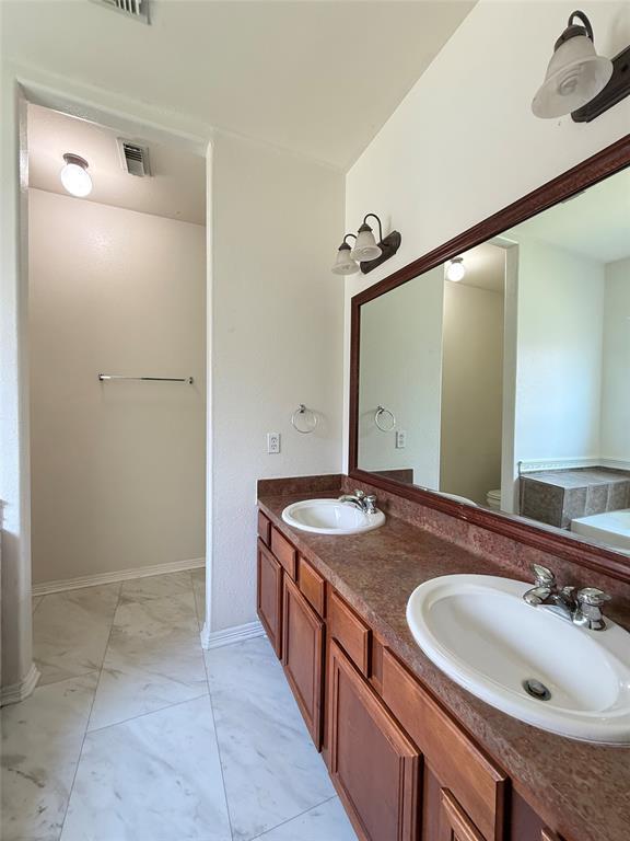 Building Photo - 10102 Sweet Olive Way