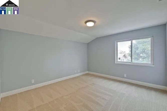 Building Photo - 845 Glenhill Dr