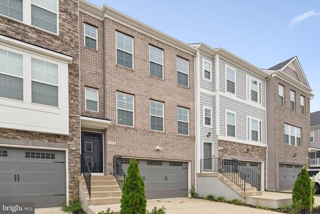 Building Photo - 8906 Beckett St.