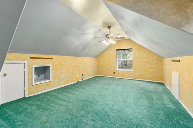 Building Photo - 905 Carriage Hills Blvd