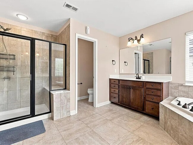Building Photo - Lease OR Lease to Own