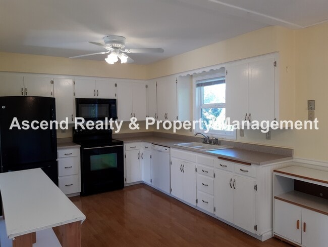 Building Photo - Now Showing-Cedar Hills Mid Century Modern...