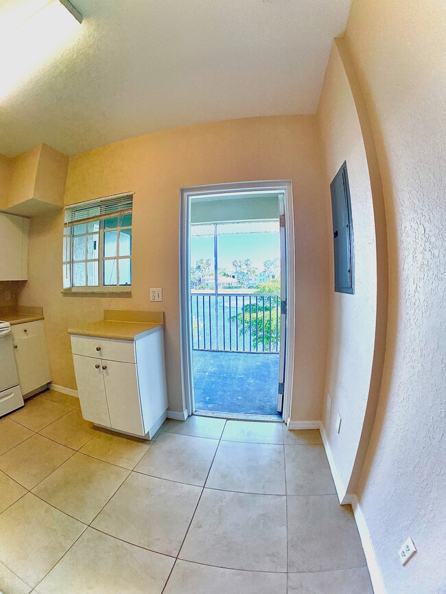 Building Photo - 8326 Bernwood Cove Loop