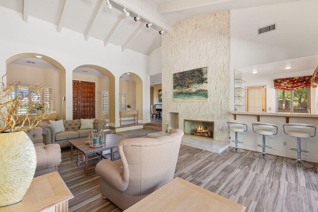 Building Photo - 72056 Palm Haven Dr