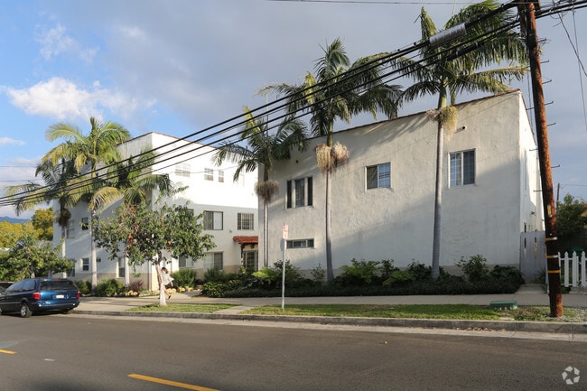 Primary Photo - Park East Apartments