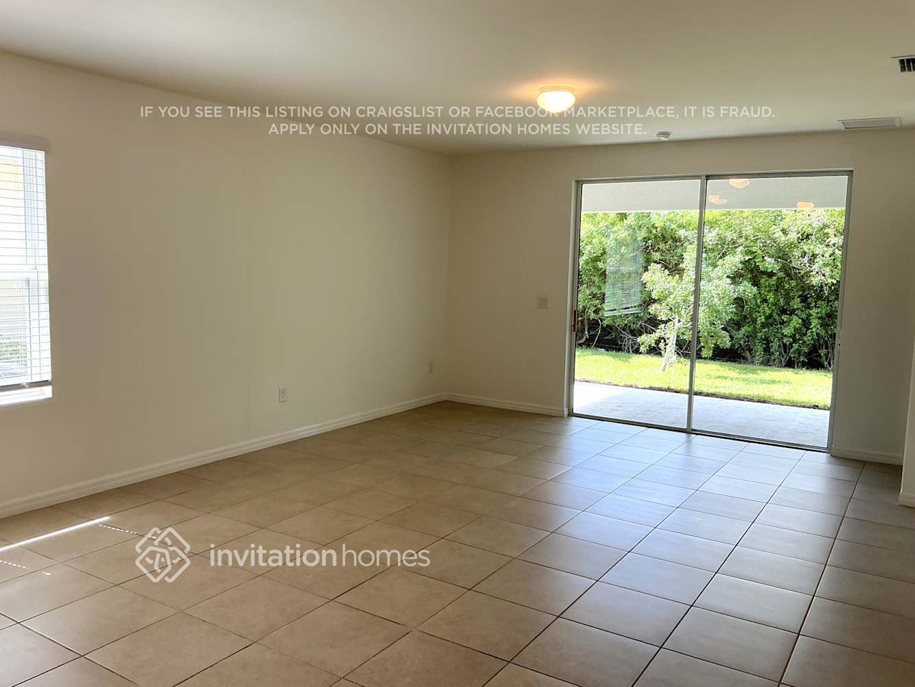 Building Photo - 7521 W Lenox Cir