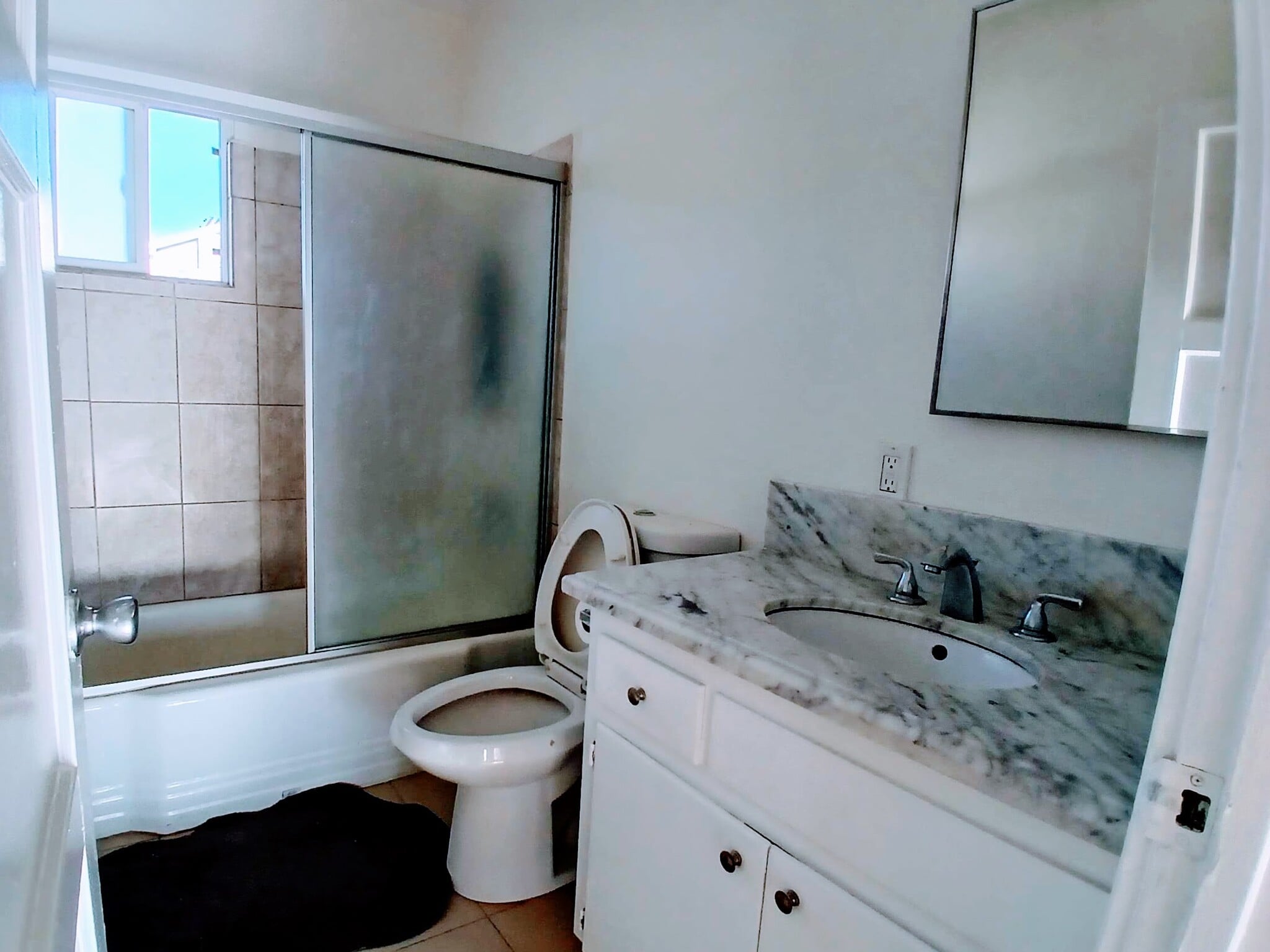 Full Bathroom - 10636 Louise Ave