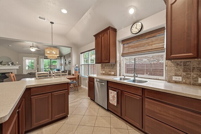 Building Photo - 11518 Columbia Pines Ln