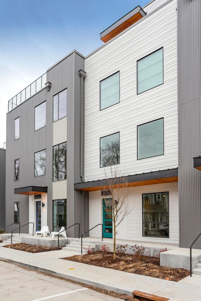 Building Photo - 415 Merritt Ave
