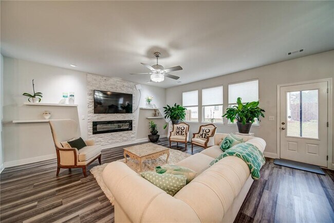 Building Photo - 3493 Amarath Ter