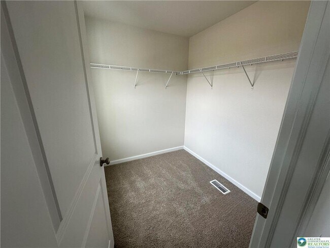 Building Photo - 1253 Susan Cir