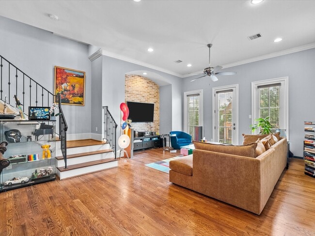 Building Photo - 1616 Rosewood St