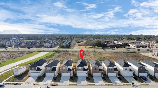Building Photo - 1534 Revolution Way