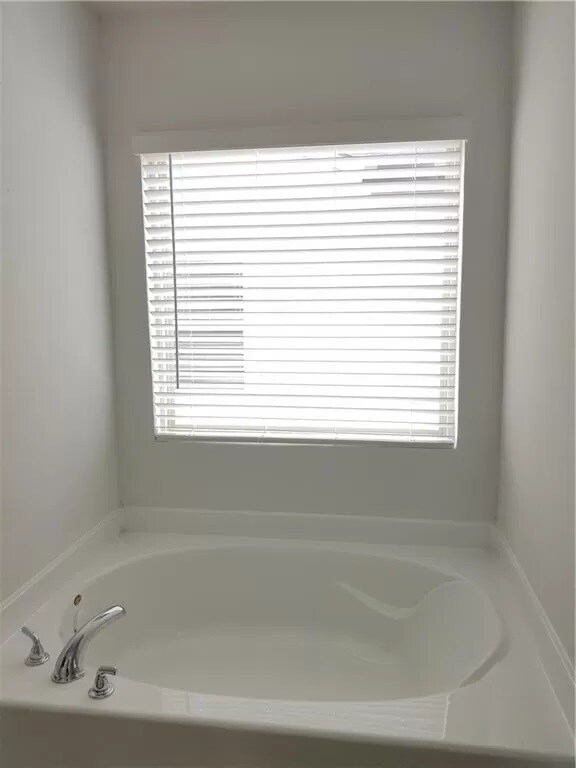 Building Photo - 102 Mansie Park Dr