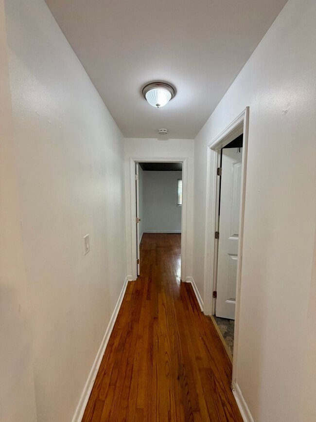 Building Photo - Charming 3-Bedroom Home with Updated Kitch...