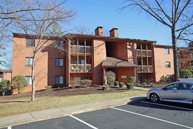 Primary Photo - Well-Located, Top-Floor Turtle Creek Apart...