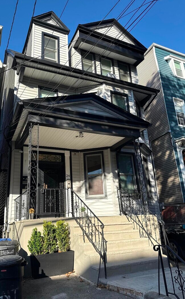 Building Photo - 24 Belmont Ave