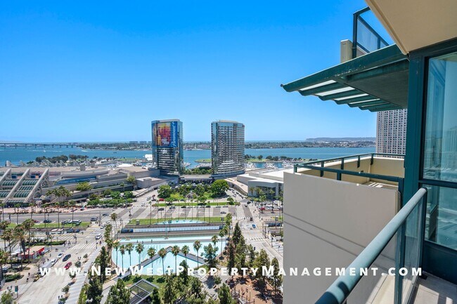 Building Photo - Spectacular Marina District 3-Bedroom Pent...
