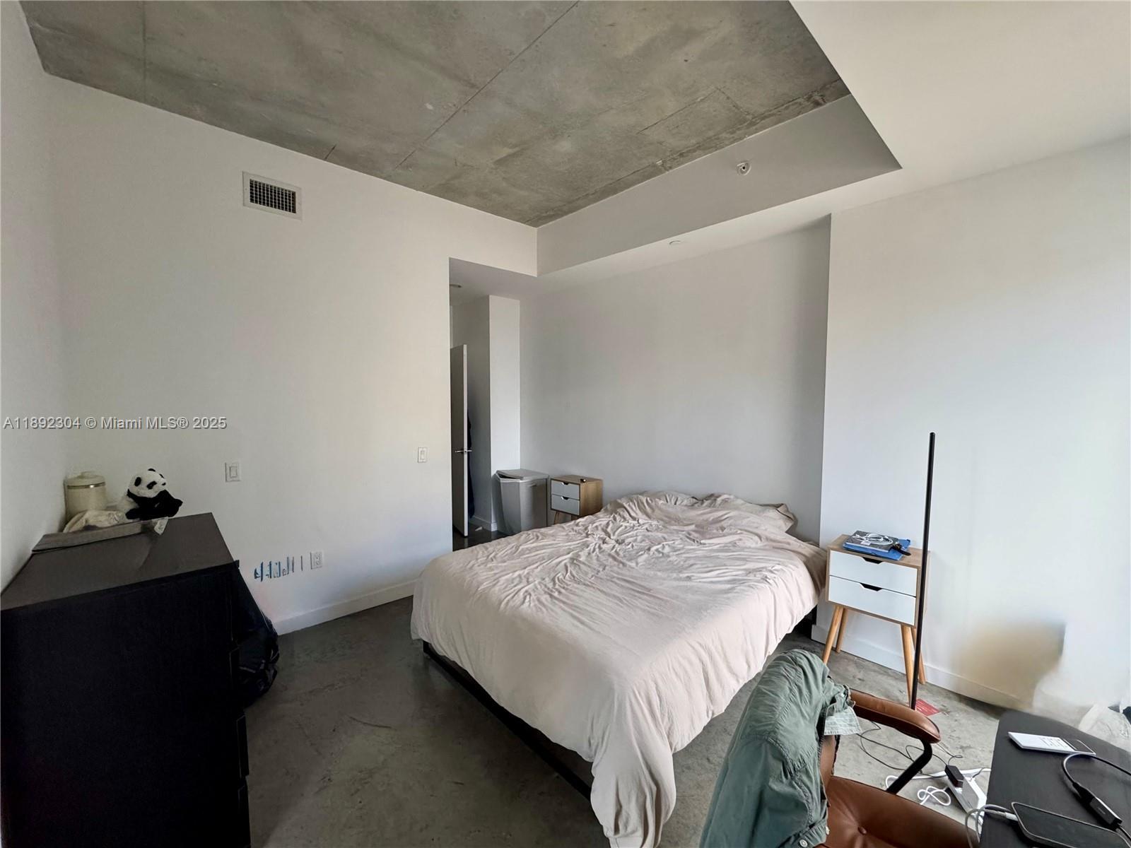 Building Photo - 151 SE 1st St